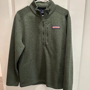 This is a Vineyard Vines Men's Mountain Sweater Fleece Quarter-Zip pullover